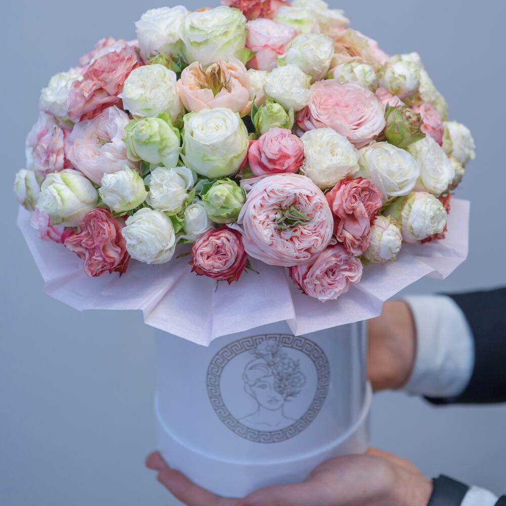 Flowers in a Box "Cutie" with multicolor Peony Roses