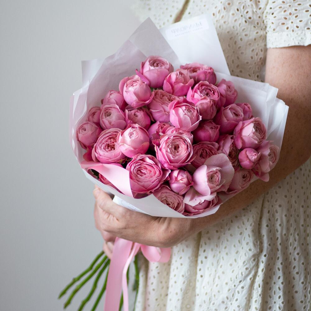 Bouquet "Silvi" with pink peony roses