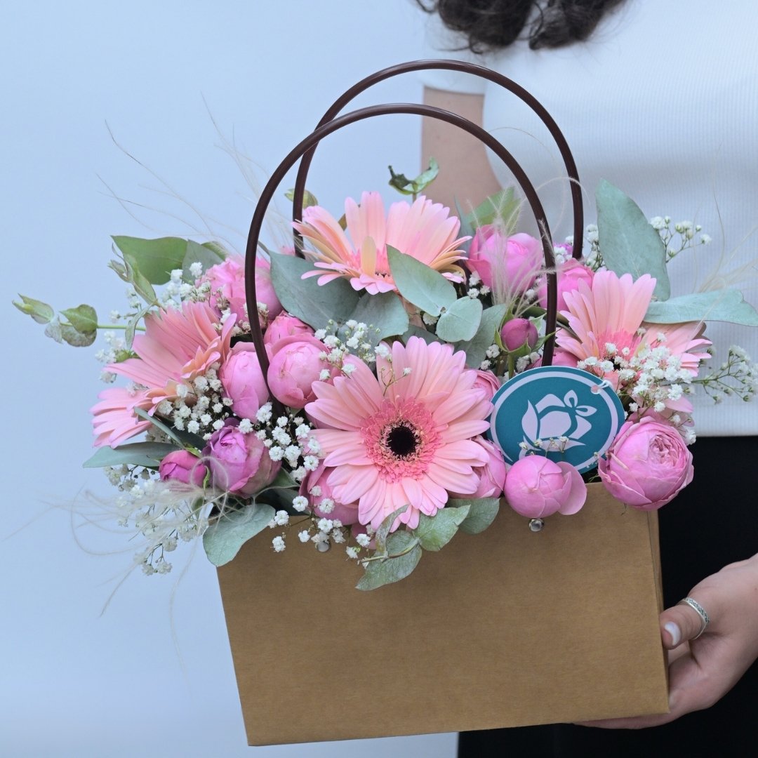 Rosy Picnic — Pink Gerbera & Peony Rose Bouquet in Craft Bag