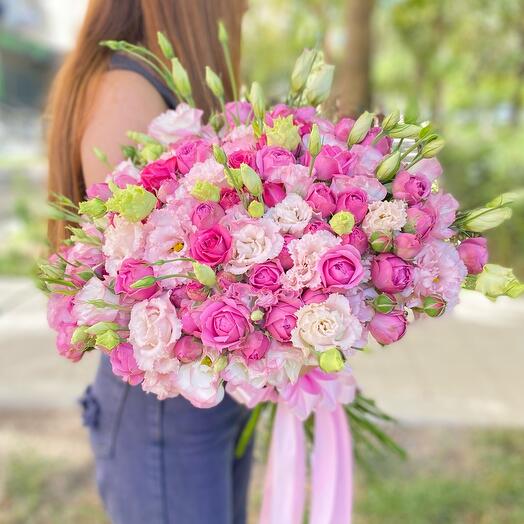 Bouquet "Alinka" with pink Lizianthus
