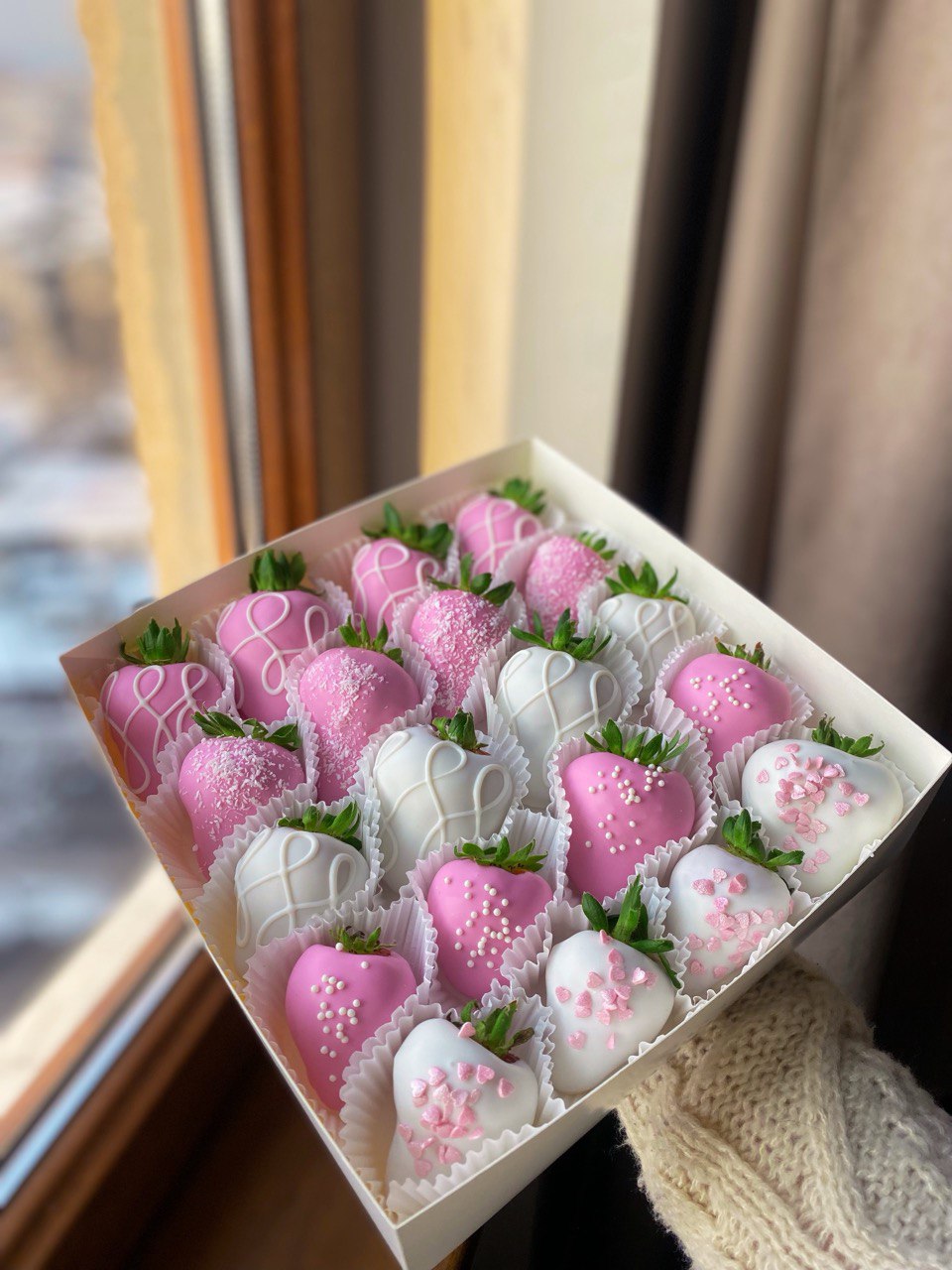 Delicate set with strawberries