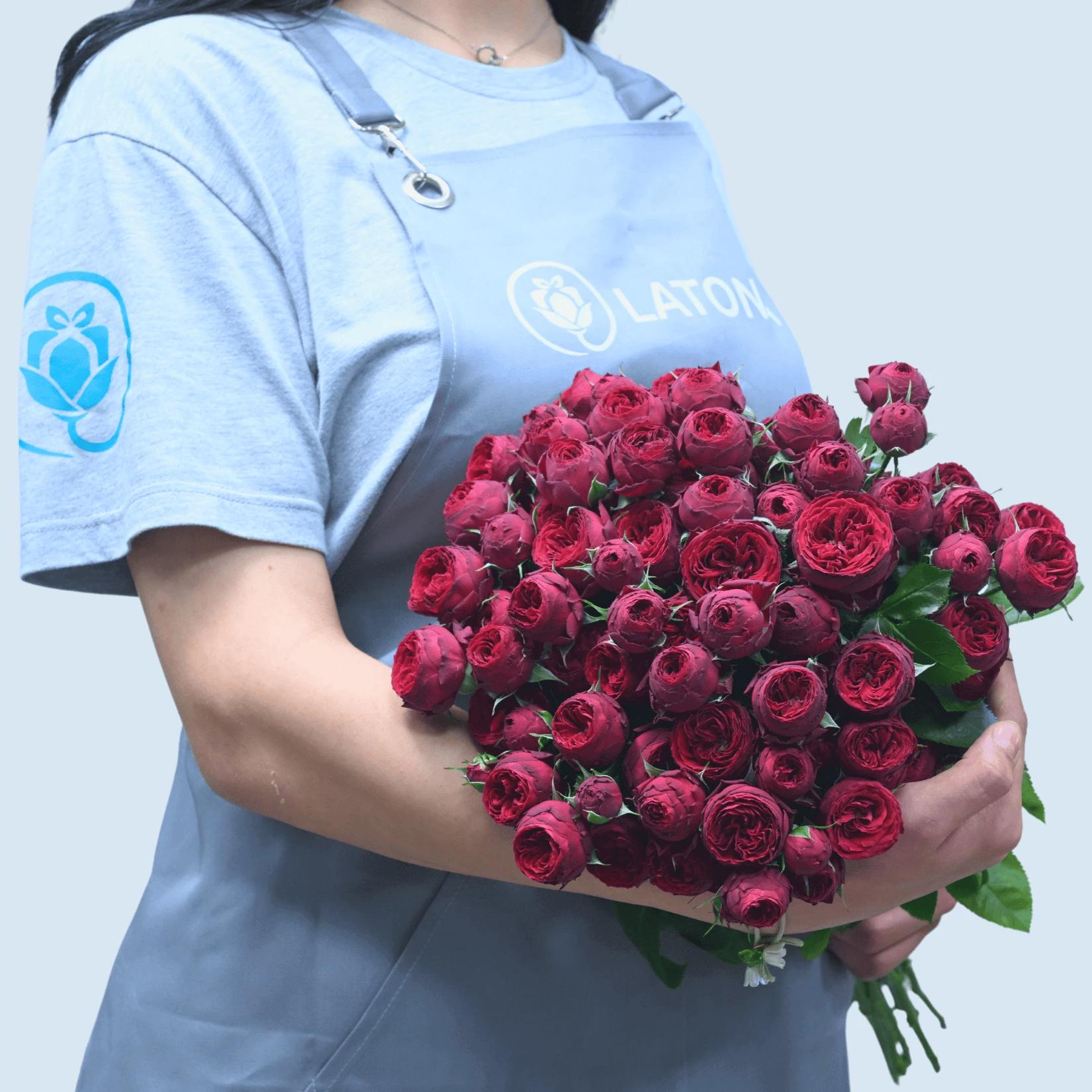 Bouquet with Maroon Spray Roses