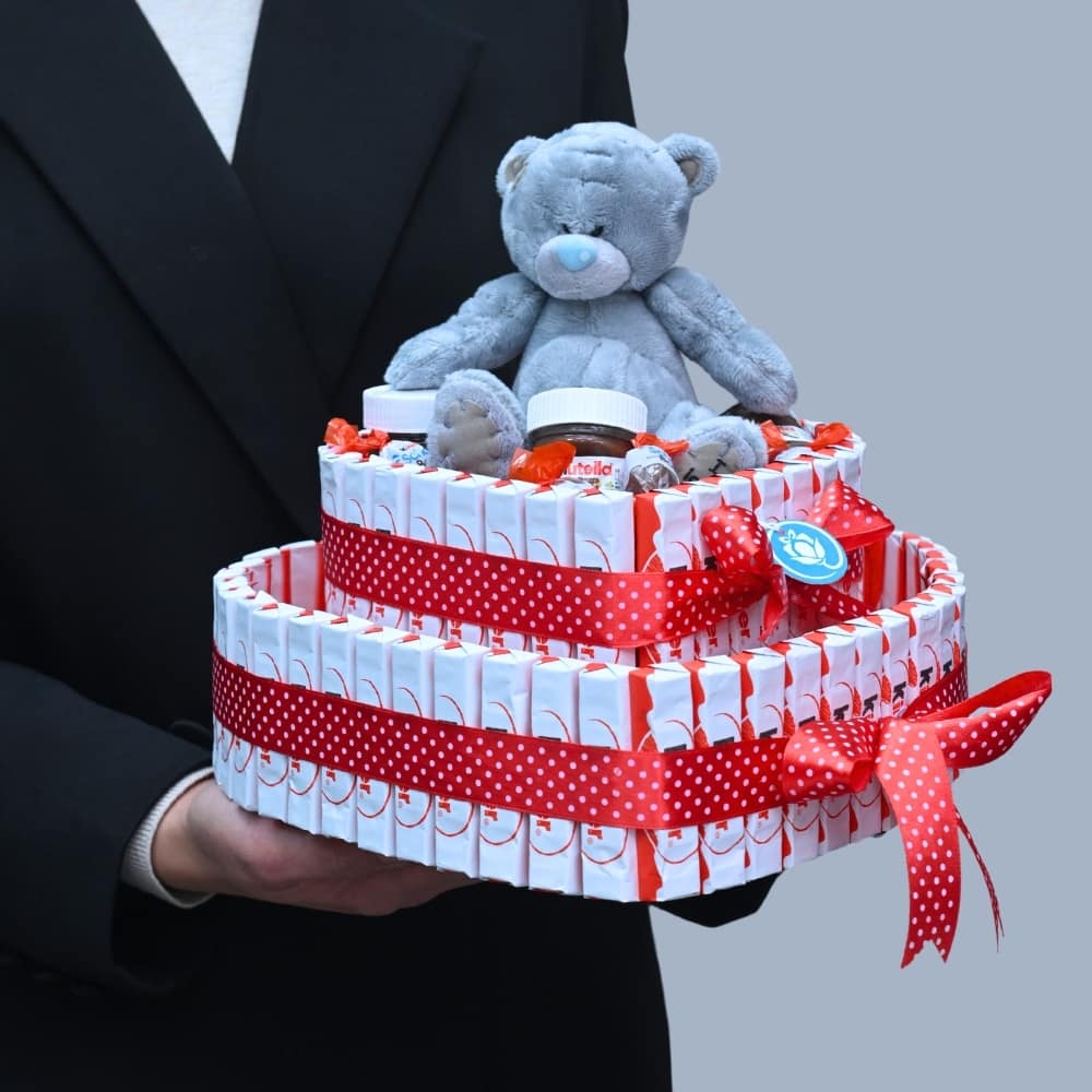 Kinder  կոմպոզիցիա արջուկով սրտաձև