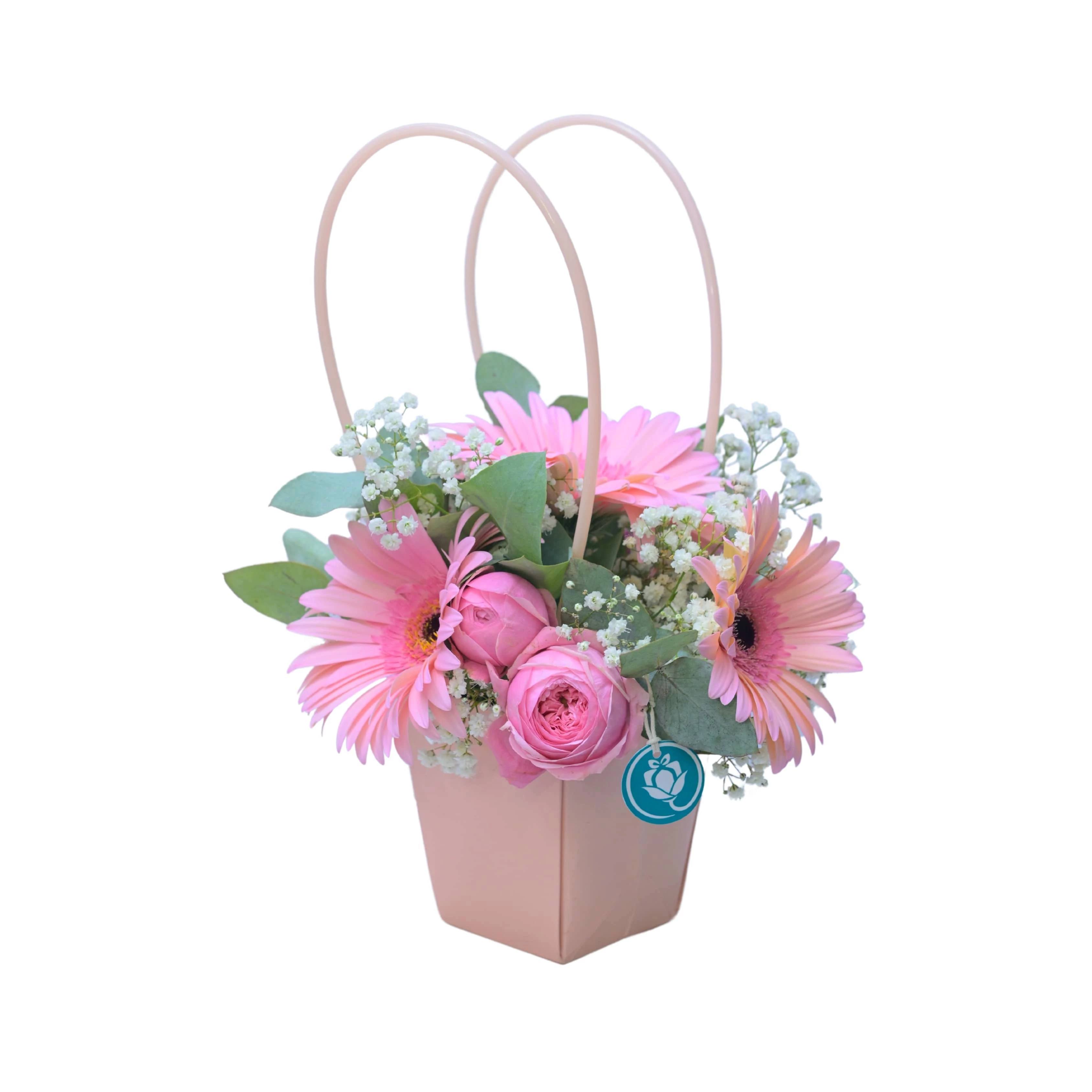 Pink Pocket - Փոքր  Վարդագույն Գերբերաներով և պիոնավարդերով