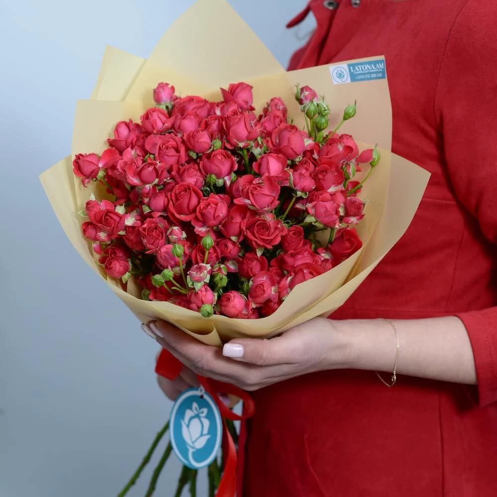 Bouquet "Versace" with Spray Roses