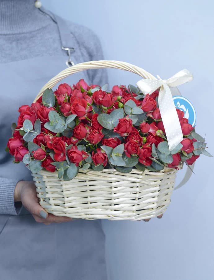 Flower in a Basket ‹AMELIA› with peony roses