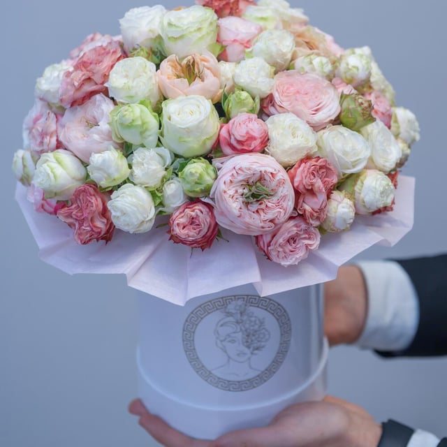 Flowers in a Box "Cutie" with multicolor Peony Roses