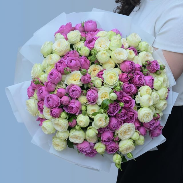 Bouquet "Liri" with peony roses