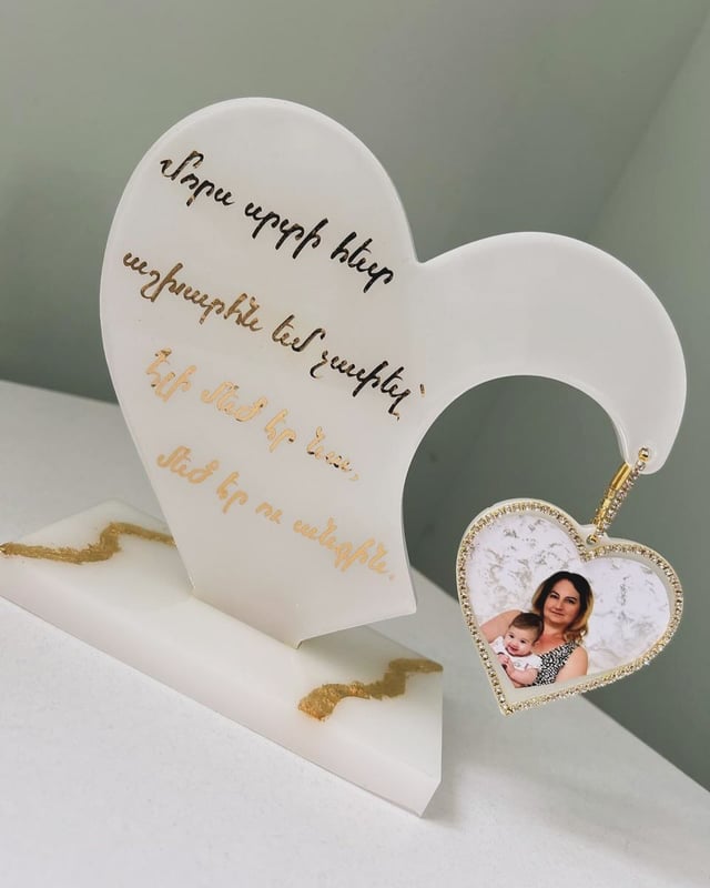 Gift for mom made from epoxy resin