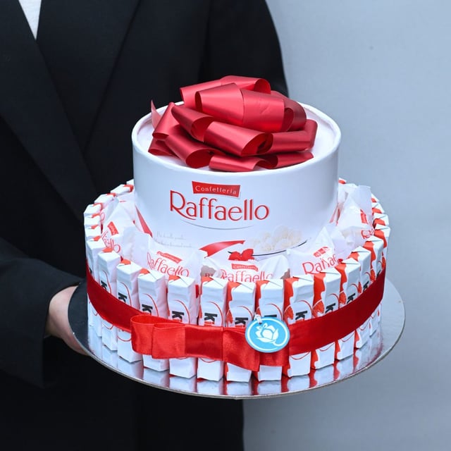 Raffaello & Kinder Gift Tower