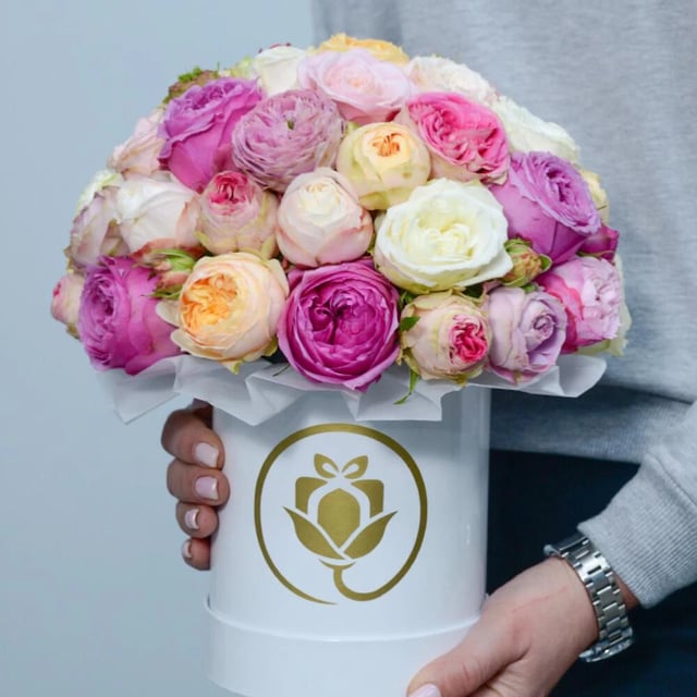 Flowers in a Box "Vesna" with multicolor Peony Roses