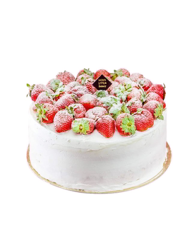 Cake with strawberries - Moms Little Bakery